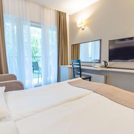 Waterside Resort Darlowko Esterno foto