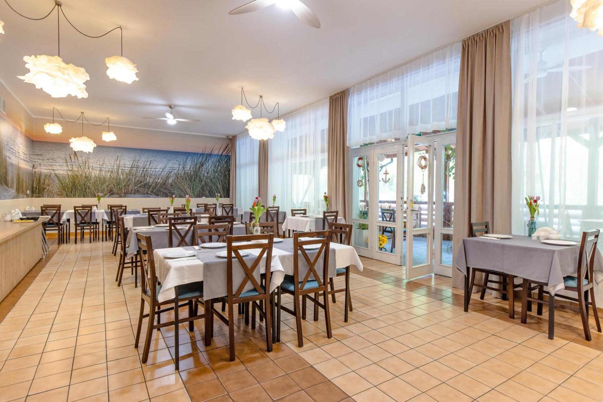 Waterside Resort Darlowko Esterno foto