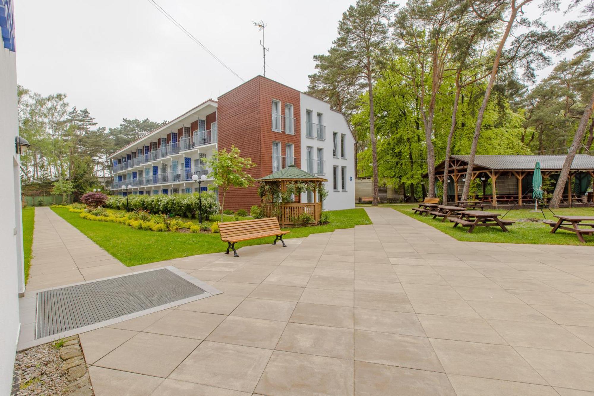 Waterside Resort Darlowko Esterno foto