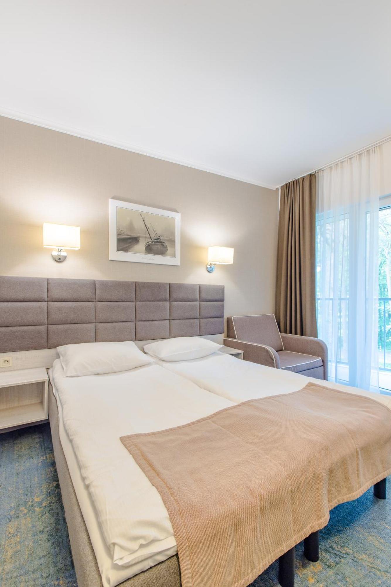 Waterside Resort Darlowko Esterno foto