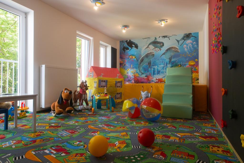 Waterside Resort Darlowko Esterno foto