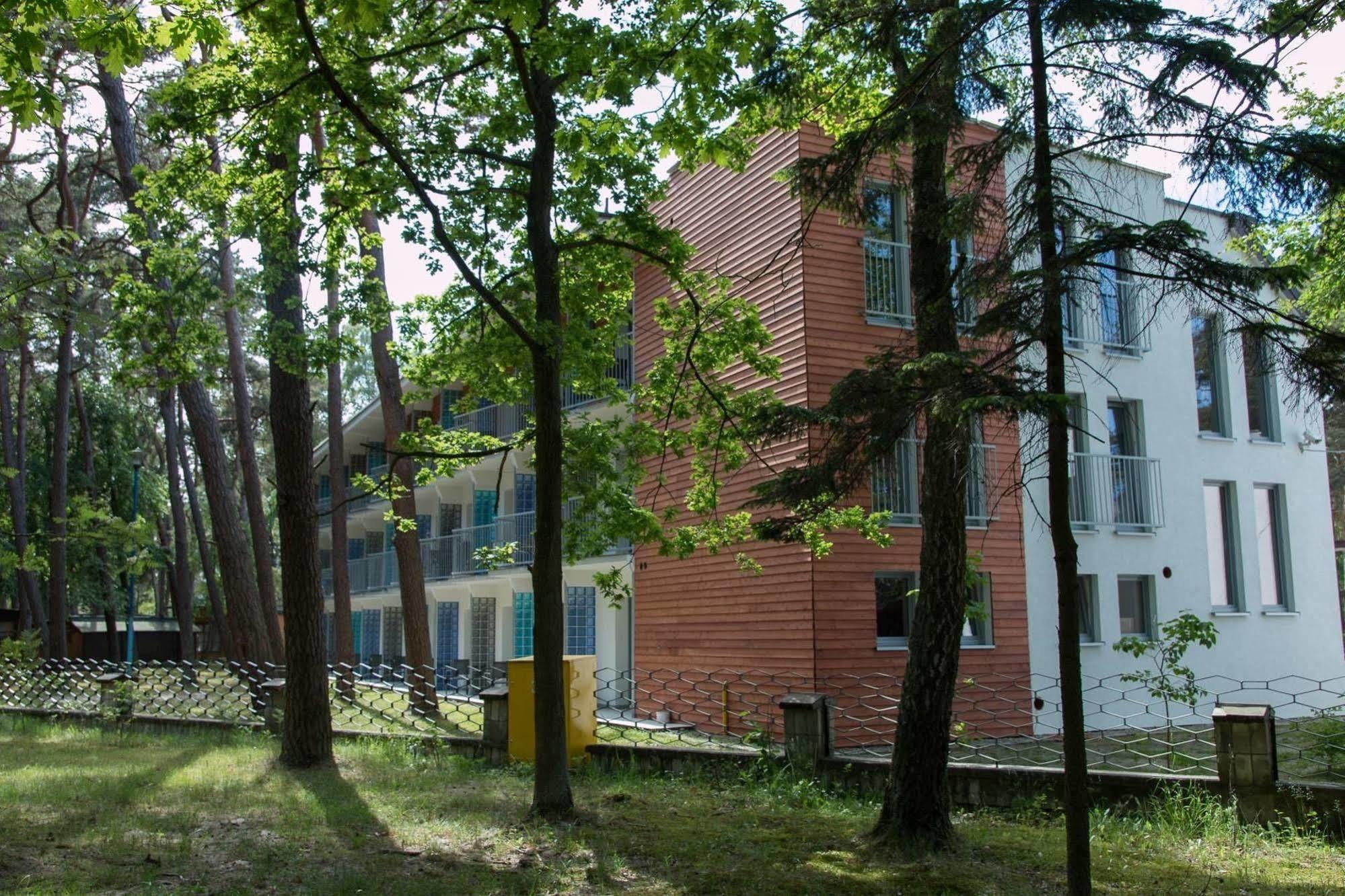Waterside Resort Darlowko Esterno foto