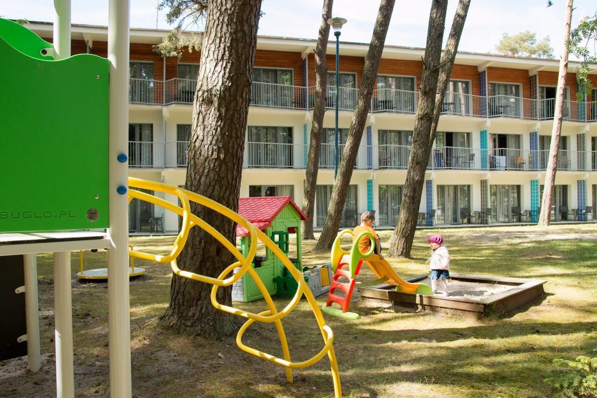 Waterside Resort Darlowko Esterno foto